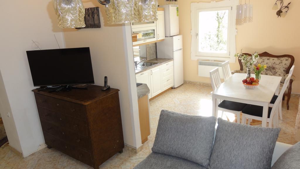 Apartments Nina Блед Екстериор снимка