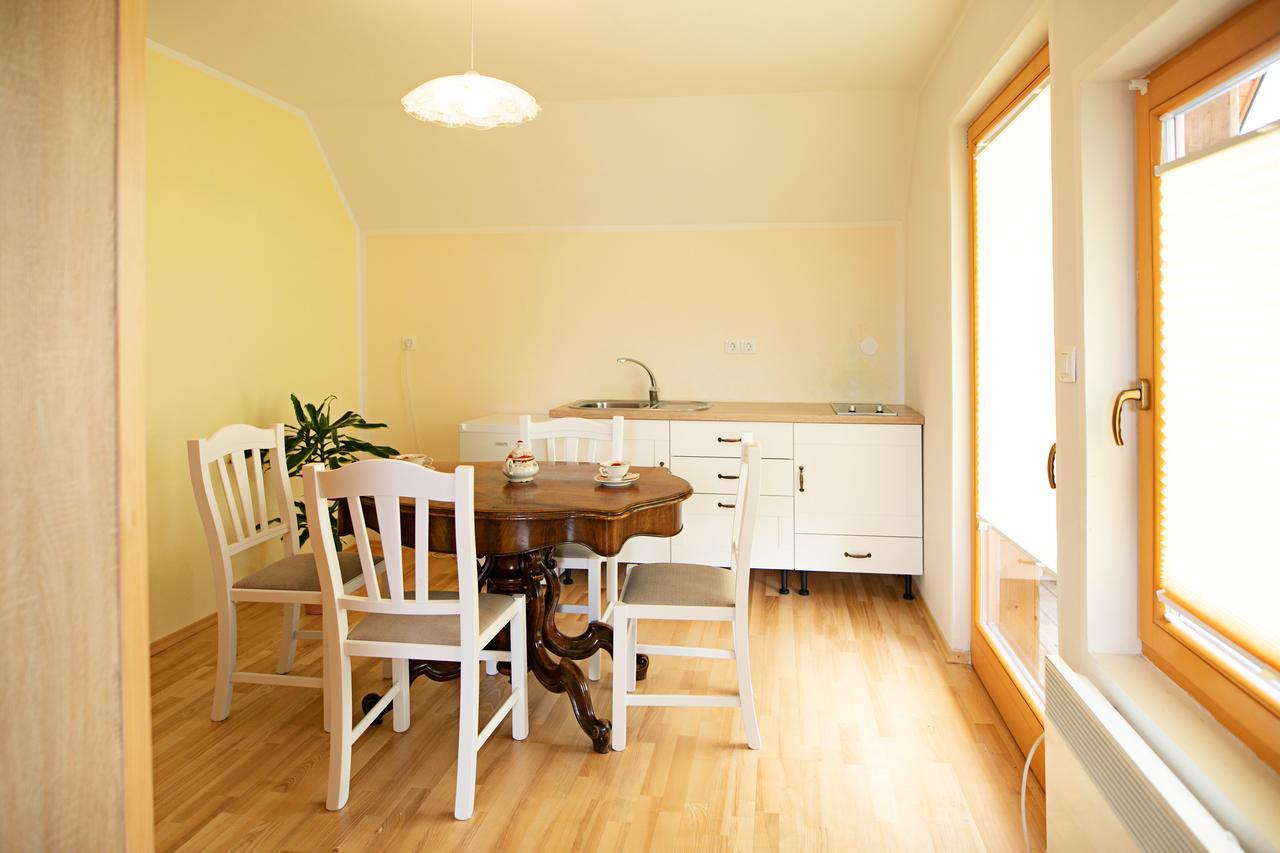 Apartments Nina Блед Екстериор снимка