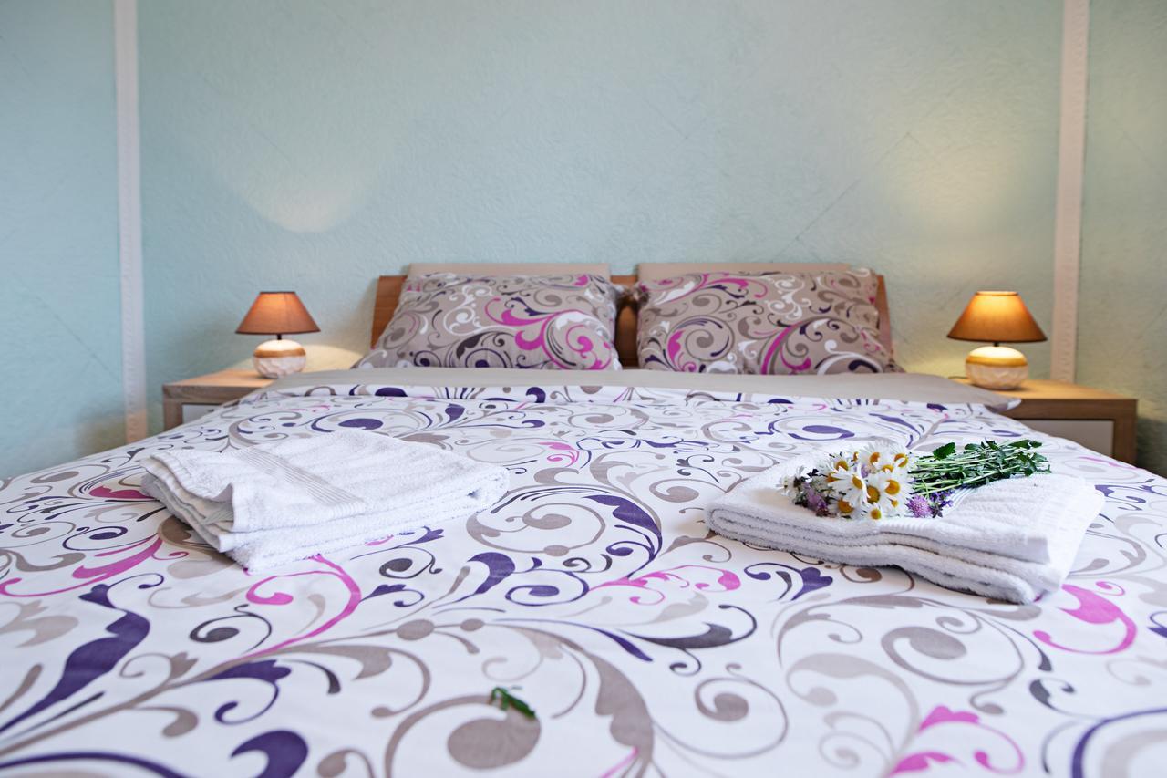 Apartments Nina Блед Екстериор снимка
